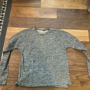 nike thermal long sleeve